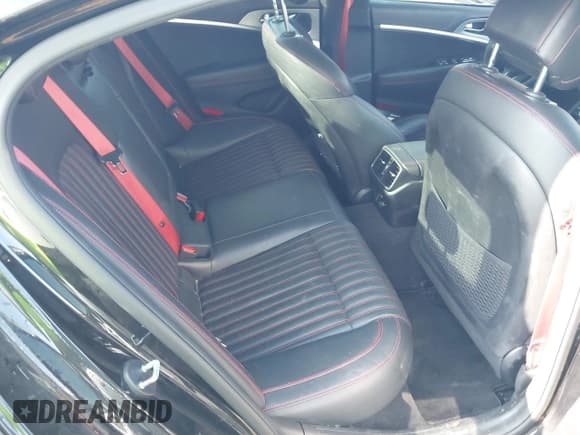 ✅ 2022 Genesis G70 3.3T • VIN: KMTG54TEXNU081959 • Lot: 42806346. Wystawiony na IAAI z przebiegiem 66 987 mil. Bezpłatny archiwum sprzedaży aukcyjnych z USA i szczegółowy raport historii pojazdu na DreamBid. Zdjęcie 8.