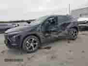 2024 Chevrolet Trax 1RS z VIN KL77LGE28RC216034, wystawiony jako Copart lot #80011255 z przebiegiem 19 330 mil mil oraz Szkoda całkowita • Salvage title. Historia ofert i sprzedaży dostępna na DreamBid. Obrazek 1.