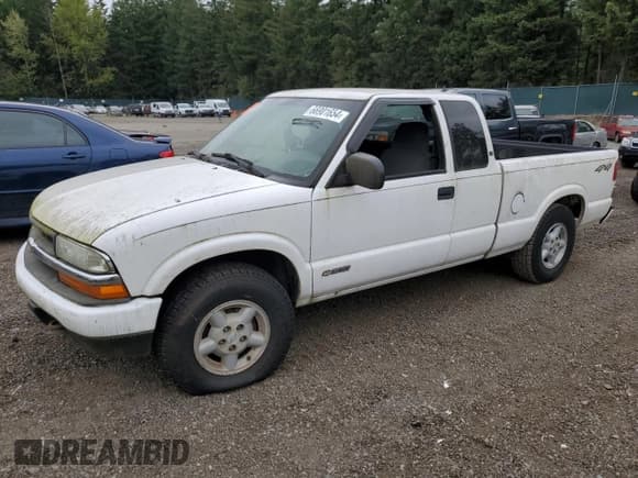 ✅ 2002 Chevrolet S-10 LS • VIN: 1GCDT19W128234688 • Лот: 66901654. Опубликован ранее на Copart с пробегом Не указан. Бесплатный доступ к архиву аукционных продаж из США и подробный отчёт об истории автомобиля на DreamBid. Изображение 1.