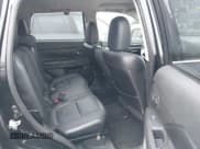 ✅ 2018 Mitsubishi Outlander ES • VIN: JA4AZ3A36JJ000675 • Lot: 41129187. Wystawiony na IAAI z przebiegiem 176 847 mil. Bezpłatny archiwum sprzedaży aukcyjnych z USA i szczegółowy raport historii pojazdu na DreamBid. Zdjęcie 8.