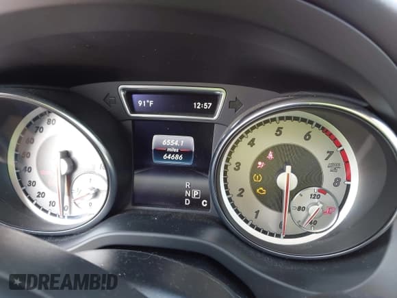 ✅ 2016 Mercedes-Benz GLA 250 • VIN: WDCTG4GB8GJ264279 • Lot: 43329773. Wystawiony na IAAI z przebiegiem 64 686 mil. Bezpłatny archiwum sprzedaży aukcyjnych z USA i szczegółowy raport historii pojazdu na DreamBid. Zdjęcie 7.