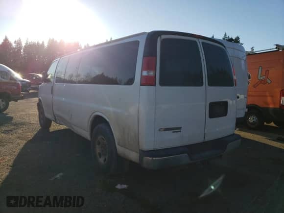 2015 Chevrolet Express Passenger LT с VIN 1GAZG1FG9F1204028, выставлен на аукционе Copart как лот 88367885 с пробегом 101 574 миль миль и Списание • Salvage title. История ставок и продаж доступна на DreamBid. Изображение 2.