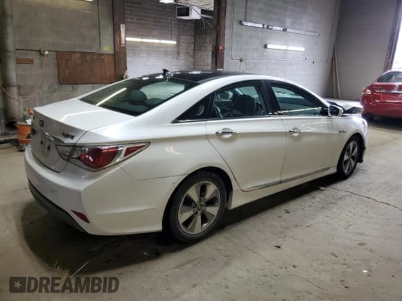 ✅ 2011 Hyundai Sonata Hybrid • VIN: KMHEC4A47BA016629 • Lot: 75920434. Listed on Copart with Not provided. Free auction sales archive from the USA and detailed vehicle history report at DreamBid. Image 3.