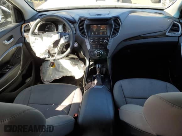 ✅ 2018 Hyundai Santa Fe 2.4L • VIN: 5NMZUDLB7JH064067 • Lot: 45591503. Wystawiony na Copart z przebiegiem 50 676 mil mil. Skorzystaj z bezpłatnego archiwum sprzedaży aukcyjnych z USA i zobacz szczegółowy raport historii pojazdu na DreamBid. Zdjęcie 8.