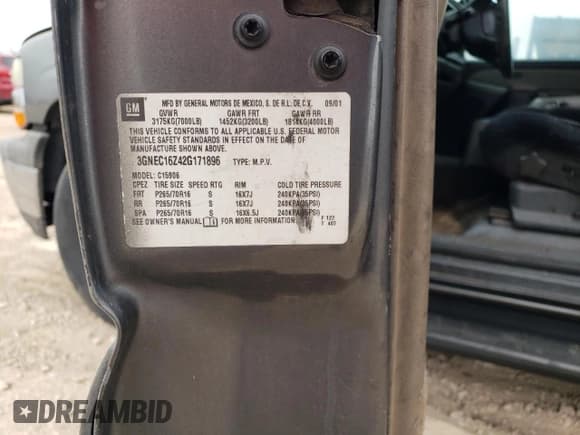 ✅ 2002 Chevrolet Suburban LT • VIN: 3GNEC16Z42G171896 • Лот: 86023694. Опубликован ранее на Copart с пробегом 288 898 миль. Бесплатный доступ к архиву аукционных продаж из США и подробный отчёт об истории автомобиля на DreamBid. Изображение 15.