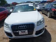 ✅ 2017 Audi Q5 Premium • VIN: WA1C2AFP1HA065960 • Lot: 42796906. Wystawiony na IAAI z przebiegiem 122 677 mil. Bezpłatny archiwum sprzedaży aukcyjnych z USA i szczegółowy raport historii pojazdu na DreamBid. Zdjęcie 12.