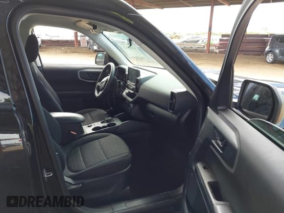 ✅ 2022 Ford Bronco Sport • VIN: 3FMCR9A62NRD47892 • Lot: 43261122. Listed on IAAI with 91,919 mi. Free auction sales archive from the USA and detailed vehicle history report at DreamBid. Image 5.