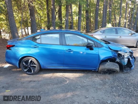 ✅ 2024 Nissan Versa SR • VIN: 3N1CN8FVXRL847840 • Лот: 43456649. Опубликован ранее на IAAI с пробегом 19 394 миль. Бесплатный доступ к архиву аукционных продаж из США и подробный отчёт об истории автомобиля на DreamBid. Изображение 13.