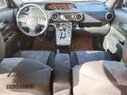 ✅ 2011 Scion xB • VIN: JTLZE4FE7B1138851 • Lot: 80217645. Wystawiony na Copart z przebiegiem 116 192 mil. Bezpłatny archiwum sprzedaży aukcyjnych z USA i szczegółowy raport historii pojazdu na DreamBid. Zdjęcie 8.