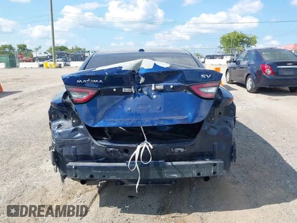 ✅ 2020 Nissan Maxima SV • VIN: 1N4AA6CV3LC381976 • Лот: 43040822. Опубликован ранее на IAAI с пробегом 52 156 миль. Бесплатный доступ к архиву аукционных продаж из США и подробный отчёт об истории автомобиля на DreamBid. Изображение 6.