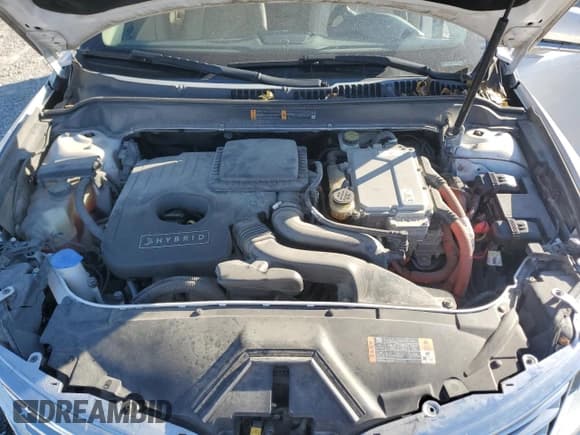 ✅ 2014 Lincoln MKZ Hybrid • VIN: 3LN6L2LU8ER816095 • Lot: 92289235. Listed on Copart with 250,169 mi. Free auction sales archive from the USA and detailed vehicle history report at DreamBid. Image 11.