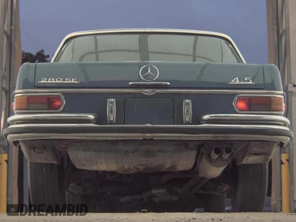 ✅ 1972 Mercedes-Benz 280 • VIN: XXX1086712015098 • Lot: 93092255. Listed on Copart with 73,981 mi. Free auction sales archive from the USA and detailed vehicle history report at DreamBid. Image 12.