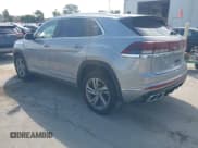✅ 2024 Volkswagen Atlas SEL R-Line • VIN: 1V2AE2CA3RC254432 • Lot: 43197393. Wystawiony na IAAI z przebiegiem 29 484 mil. Bezpłatny archiwum sprzedaży aukcyjnych z USA i szczegółowy raport historii pojazdu na DreamBid. Zdjęcie 3.