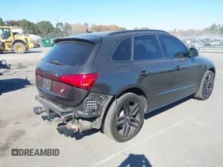 ✅ 2017 Audi SQ5 Premium Plus • VIN: WA1CCAFP8HA019409 • Lot: 43632636. Listed on IAAI with 230,985 mi. Free auction sales archive from the USA and detailed vehicle history report at DreamBid. Image 4.