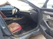 ✅ 2023 Mazda 3 S Carbon Edition • VIN: 3MZBPBCM4PM360102 • Лот: 42470237. Опубликован ранее на IAAI с пробегом Не указан. Бесплатный доступ к архиву аукционных продаж из США и подробный отчёт об истории автомобиля на DreamBid. Изображение 5.