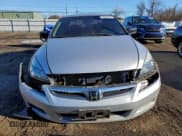 ✅ 2006 Honda Accord EX-L • VIN: 1HGCM56816A041074 • Lot: 96804475. Listed on Copart with 213,827 mi. Free auction sales archive from the USA and detailed vehicle history report at DreamBid. Image 5.