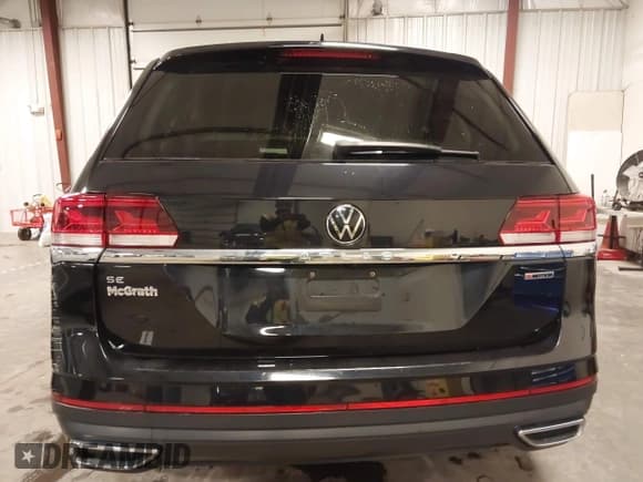 ✅ 2022 Volkswagen Atlas SE • VIN: 1V2LP2CAXNC548021 • Lot: 43422009. Listed on IAAI with 87,092 mi. Free auction sales archive from the USA and detailed vehicle history report at DreamBid. Image 17.