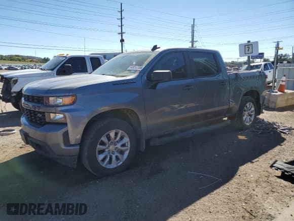 ✅ 2021 Chevrolet Silverado 1500 Custom • VIN: 3GCPYBEK5MG142777 • Лот: 84804705. Опубликован ранее на Copart с пробегом 78 185 миль. Бесплатный доступ к архиву аукционных продаж из США и подробный отчёт об истории автомобиля на DreamBid. Изображение 1.