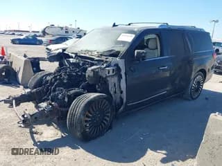 ✅ 2019 Lincoln Navigator Black Label • VIN: 5LMJJ3TTXKEL01012 • Лот: 43376220. Опубликован ранее на IAAI с пробегом Не указан. Бесплатный доступ к архиву аукционных продаж из США и подробный отчёт об истории автомобиля на DreamBid. Изображение 2.