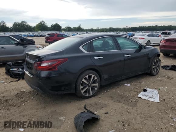 ✅ 2018 Nissan Altima S • VIN: 1N4AL3AP1JC110909 • Лот: 63917215. Опубликован ранее на Copart с пробегом 210 547 миль. Бесплатный доступ к архиву аукционных продаж из США и подробный отчёт об истории автомобиля на DreamBid. Изображение 3.