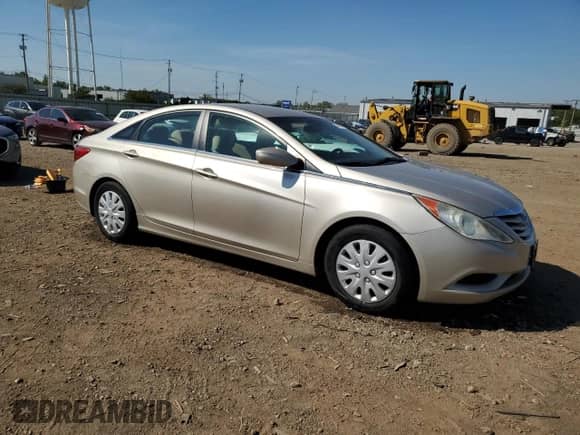 2011 Hyundai Sonata GLS z VIN 5NPEB4AC7BH073839, wystawiony jako Copart lot #80959785 z przebiegiem 144 561 mil mil oraz Szkoda całkowita • Salvage title. Historia ofert i sprzedaży dostępna na DreamBid. Obrazek 4.