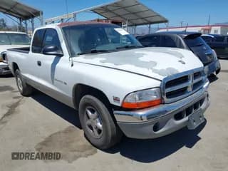 ✅ 1997 Dodge Dakota • VIN: 1B7GL23Y2VS171752 • Lot: 42507977. Wystawiony na IAAI z przebiegiem 151 691 mil. Bezpłatny archiwum sprzedaży aukcyjnych z USA i szczegółowy raport historii pojazdu na DreamBid. Zdjęcie 1.