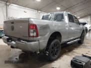 ✅ 2022 Ram 2500 Big Horn • VIN: 3C6UR5DJ7NG216185 • Lot: 41271076. Wystawiony na IAAI z przebiegiem 35 683 mil. Bezpłatny archiwum sprzedaży aukcyjnych z USA i szczegółowy raport historii pojazdu na DreamBid. Zdjęcie 4.