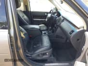 ✅ 2013 Ford Flex Limited • VIN: 2FMGK5D86DBD02365 • Lot: 42617947. Wystawiony na IAAI z przebiegiem 199 802 mil. Bezpłatny archiwum sprzedaży aukcyjnych z USA i szczegółowy raport historii pojazdu na DreamBid. Zdjęcie 5.