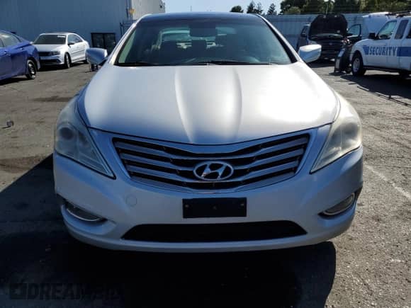 ✅ 2012 Hyundai Azera • VIN: KMHFH4JGXCA123949 • Lot: 57114935. Wystawiony na Copart z przebiegiem 184 158 mil mil. Skorzystaj z bezpłatnego archiwum sprzedaży aukcyjnych z USA i zobacz szczegółowy raport historii pojazdu na DreamBid. Zdjęcie 5.