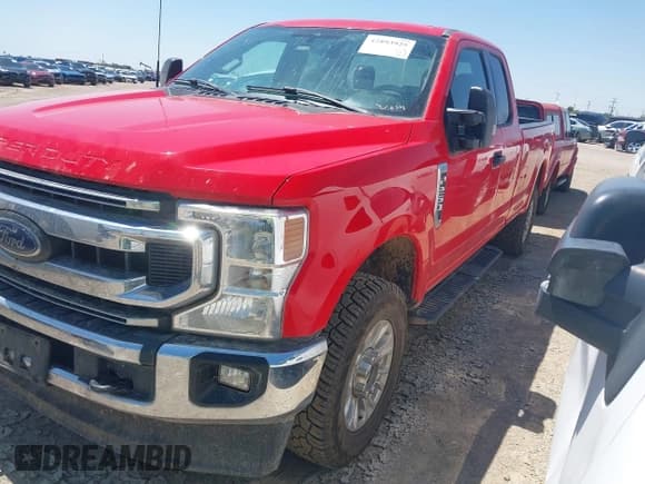 ✅ 2022 Ford F-250 XL • VIN: 1FT7X2B60NED79826 • Lot: 42893925. Wystawiony na IAAI z przebiegiem 117 485 mil. Bezpłatny archiwum sprzedaży aukcyjnych z USA i szczegółowy raport historii pojazdu na DreamBid. Zdjęcie 2.