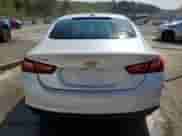 2016 Chevrolet Malibu LT z VIN 1G1ZE5ST8GF318400, wystawiony jako Copart lot #81293635 z przebiegiem 187 916 mil mil oraz Szkoda całkowita • Salvage title. Historia ofert i sprzedaży dostępna na DreamBid. Obrazek 6.