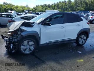 ✅ 2021 Hyundai Kona SEL • VIN: KM8K23AG5MU132701 • Лот: 58275014. Опубликован ранее на Copart с пробегом Не указан. Бесплатный доступ к архиву аукционных продаж из США и подробный отчёт об истории автомобиля на DreamBid. Изображение 1.