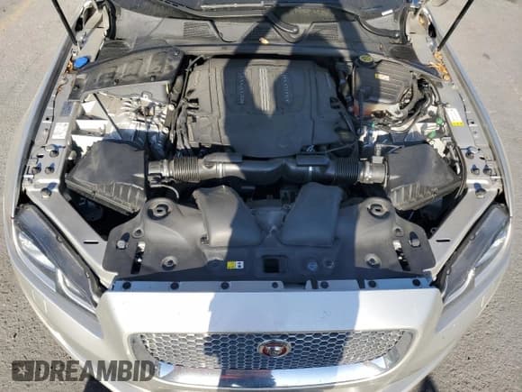 ✅ 2016 Jaguar XJ Portfolio • VIN: SAJWA2G76G8V94421 • Lot: 45875293. Wystawiony na Copart z przebiegiem 55 373 mil. Bezpłatny archiwum sprzedaży aukcyjnych z USA i szczegółowy raport historii pojazdu na DreamBid. Zdjęcie 11.