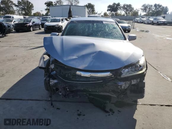 ✅ 2017 Honda Accord EX-L • VIN: 1HGCR2F88HA021178 • Lot: 89547345. Listed on Copart with 170,029 mi. Free auction sales archive from the USA and detailed vehicle history report at DreamBid. Image 5.