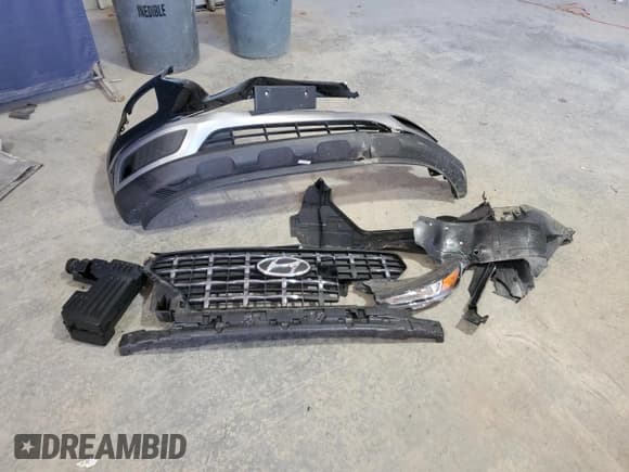 ✅ 2025 Hyundai Venue SEL • VIN: KMHRC8A35SU354013 • Лот: 91223075. Опубликован ранее на Copart с пробегом 18 632 миль. Бесплатный доступ к архиву аукционных продаж из США и подробный отчёт об истории автомобиля на DreamBid. Изображение 13.