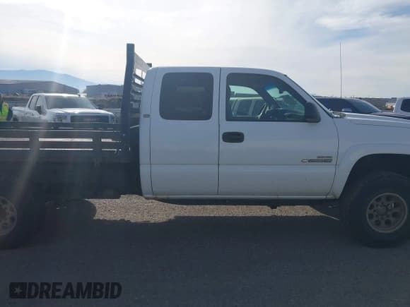 ✅ 2006 Chevrolet Silverado 2500HD • VIN: 1GBHK29D06E190302 • Lot: 43512806. Wystawiony na IAAI z przebiegiem 186 114 mil. Bezpłatny archiwum sprzedaży aukcyjnych z USA i szczegółowy raport historii pojazdu na DreamBid. Zdjęcie 13.