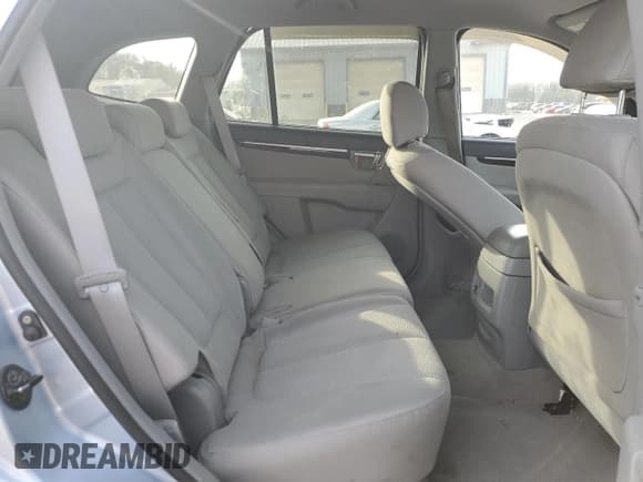 ✅ 2008 Hyundai Santa Fe GLS • VIN: 5NMSG13D78H158209 • Lot: 83012064. Listed on Copart with 148,934 mi. Free auction sales archive from the USA and detailed vehicle history report at DreamBid. Image 11.