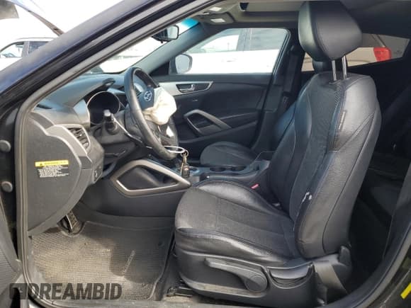 ✅ 2013 Hyundai Veloster w/Black Int • VIN: KMHTC6AD4DU108821 • Lot: 44820225. Wystawiony na Copart z przebiegiem 181 720 mil. Bezpłatny archiwum sprzedaży aukcyjnych z USA i szczegółowy raport historii pojazdu na DreamBid. Zdjęcie 7.