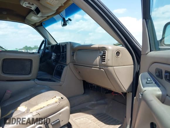 ✅ 2004 Chevrolet Silverado 1500 Z71 • VIN: 2GCEK19T441202160 • Лот: 42054363. Опубликован ранее на IAAI с пробегом 215 182 миль. Бесплатный доступ к архиву аукционных продаж из США и подробный отчёт об истории автомобиля на DreamBid. Изображение 5.