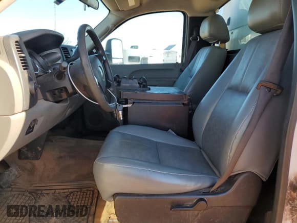 ✅ 2012 Chevrolet Silverado 2500HD Work Truck • VIN: 1GB0CVCG6CF207060 • Lot: 43823875. Listed on Copart with 166,046 mi. Free auction sales archive from the USA and detailed vehicle history report at DreamBid. Image 7.
