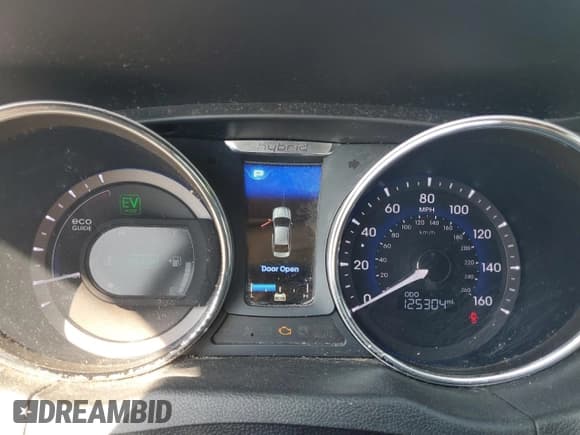 ✅ 2015 Hyundai Sonata • VIN: KMHEC4A46FA137139 • Лот: 82529615. Опубликован ранее на Copart с пробегом 125 304 миль. Бесплатный доступ к архиву аукционных продаж из США и подробный отчёт об истории автомобиля на DreamBid. Изображение 9.