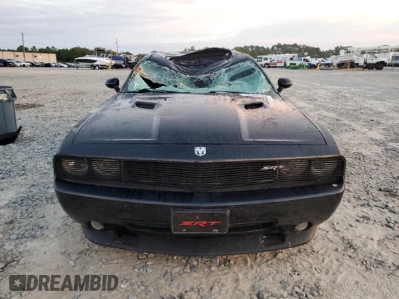 ✅ 2009 Dodge Challenger SRT-8 • VIN: 2B3LJ74WX9H548924 • Lot: 74399194. Wystawiony na Copart z przebiegiem Nie podano. Bezpłatny archiwum sprzedaży aukcyjnych z USA i szczegółowy raport historii pojazdu na DreamBid. Zdjęcie 5.