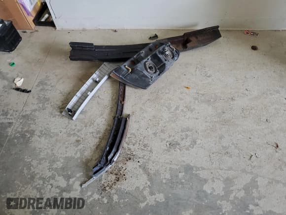 ✅ 2014 Hyundai Sonata GLS • VIN: 5NPEB4AC0EH890686 • Lot: 72379294. Listed on Copart with 175,607 mi. Free auction sales archive from the USA and detailed vehicle history report at DreamBid. Image 14.