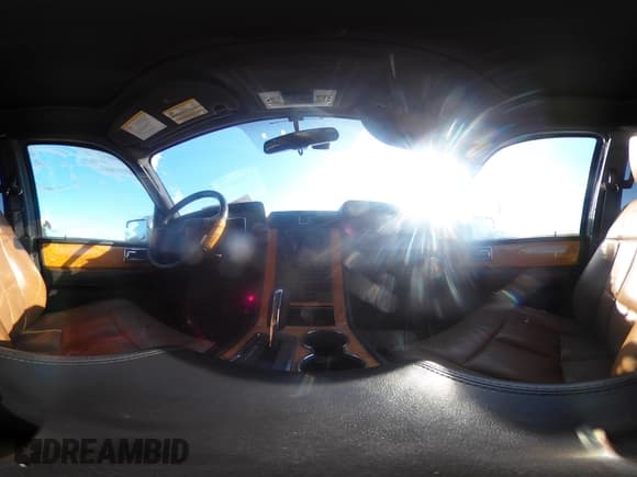 ✅ 2013 Lincoln Navigator • VIN: 5LMJJ2J5XDEL00072 • Лот: 41565358. Опубликован ранее на IAAI с пробегом 230 896 миль. Бесплатный доступ к архиву аукционных продаж из США и подробный отчёт об истории автомобиля на DreamBid. Изображение 20.