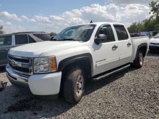 ✅ 2011 Chevrolet Silverado 1500 LS • VIN: 3GCPCREA4BG187396 • Lot: 55166845. Listed on Copart with 127,910 mi. Free auction sales archive from the USA and detailed vehicle history report at DreamBid. Image 1.