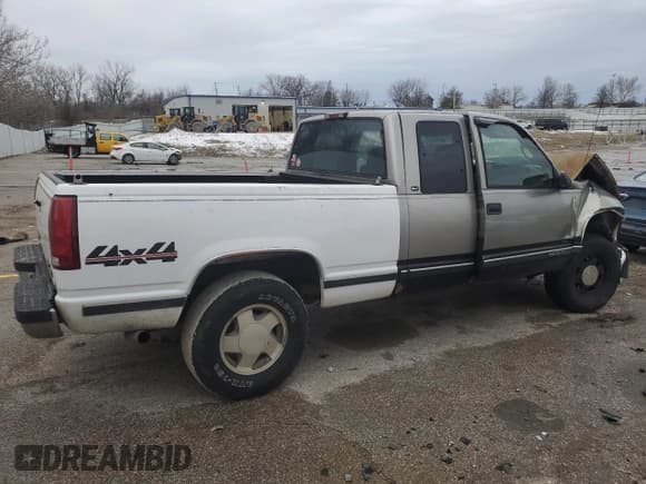 ✅ 1998 GMC Sierra 1500 • VIN: 2GTEK19R1W1542387 • Лот: 45483865. Опубликован ранее на Copart с пробегом 209 839 миль. Бесплатный доступ к архиву аукционных продаж из США и подробный отчёт об истории автомобиля на DreamBid. Изображение 3.