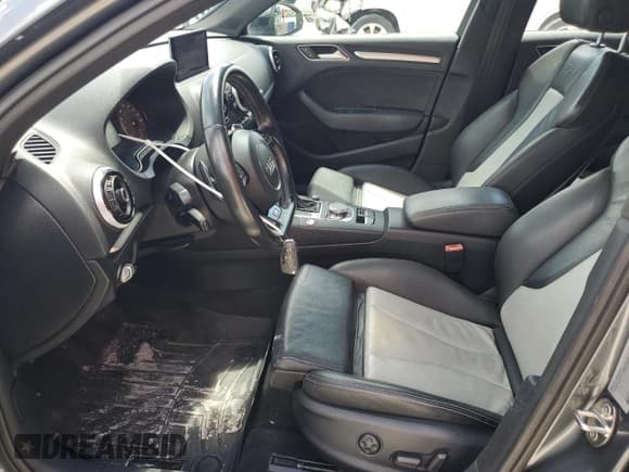 ✅ 2015 Audi S3 Premium Plus • VIN: WAUBFGFF7F1086290 • Lot: 60282525. Wystawiony na Copart z przebiegiem 75 608 mil. Bezpłatny archiwum sprzedaży aukcyjnych z USA i szczegółowy raport historii pojazdu na DreamBid. Zdjęcie 7.