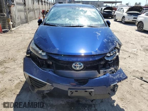 ✅ 2017 Toyota Mirai • VIN: JTDBVRBD5HA003402 • Lot: 72100585. Listed on Copart with 109,444 mi. Free auction sales archive from the USA and detailed vehicle history report at DreamBid. Image 5.