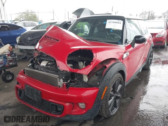 ✅ 2013 MINI Hardtop S • VIN: WMWSV3C51DT480294 • Lot: 43760684. Wystawiony na IAAI z przebiegiem 82 920 mil. Bezpłatny archiwum sprzedaży aukcyjnych z USA i szczegółowy raport historii pojazdu na DreamBid. Zdjęcie 2.