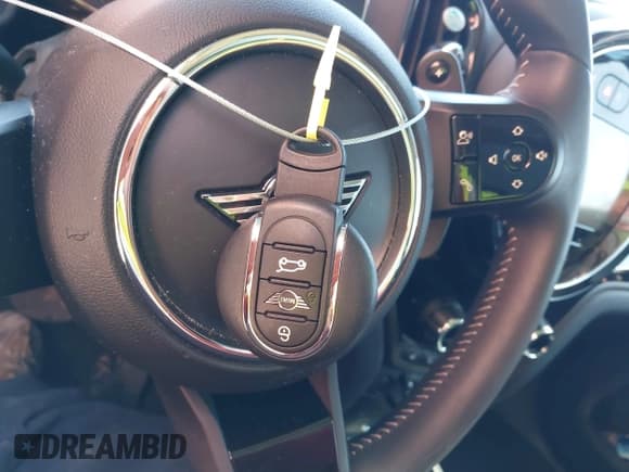 ✅ 2024 MINI Countryman Cooper S • VIN: WMZ53BR06R3S07175 • Lot: 41974692. Listed on IAAI with 16,827 mi. Free auction sales archive from the USA and detailed vehicle history report at DreamBid. Image 11.